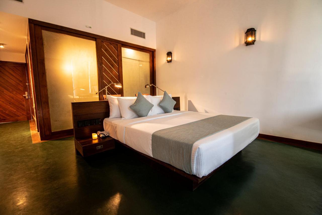 The Rockwall Boutique Hotel Bentota Esterno foto