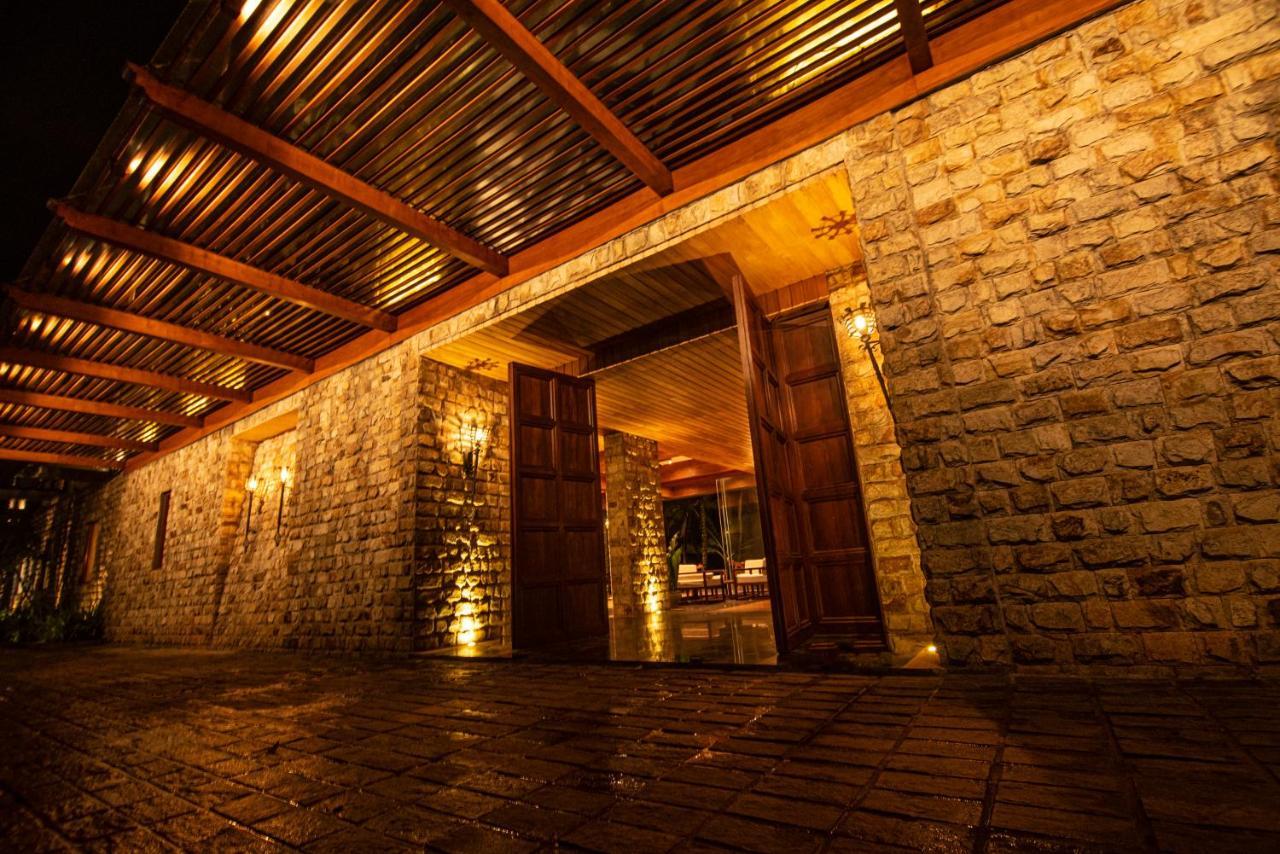 The Rockwall Boutique Hotel Bentota Esterno foto