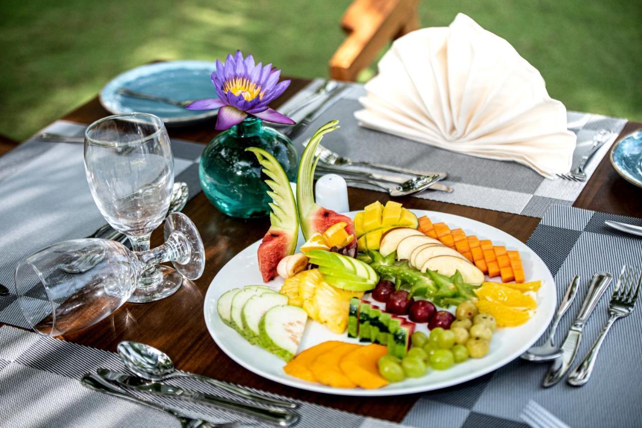 The Rockwall Boutique Hotel Bentota Esterno foto