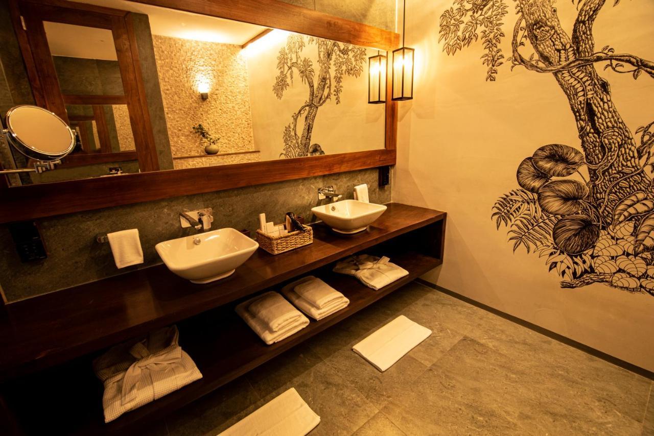 The Rockwall Boutique Hotel Bentota Esterno foto