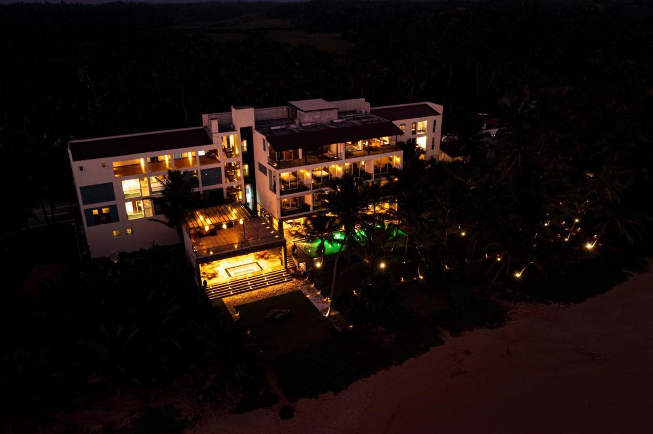 The Rockwall Boutique Hotel Bentota Esterno foto