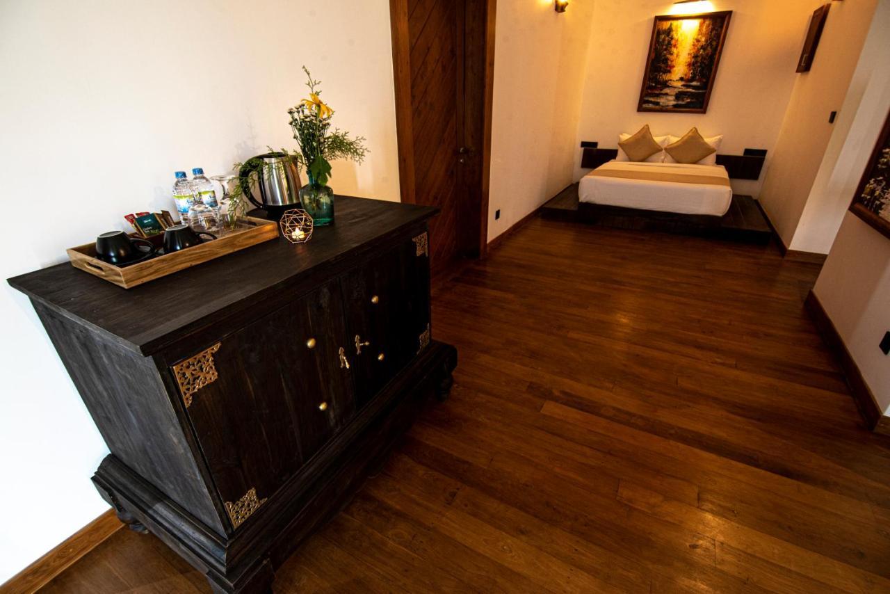 The Rockwall Boutique Hotel Bentota Esterno foto