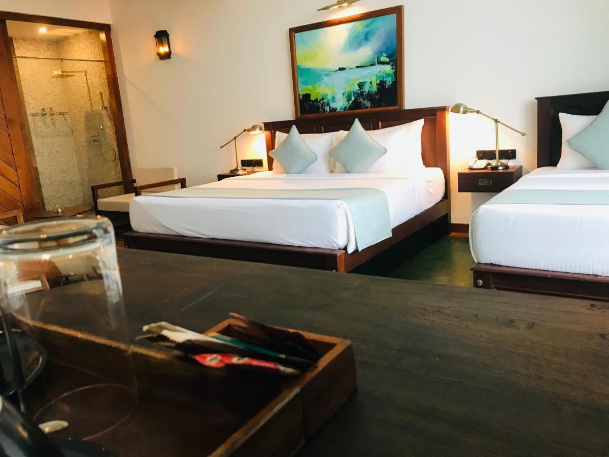The Rockwall Boutique Hotel Bentota Esterno foto