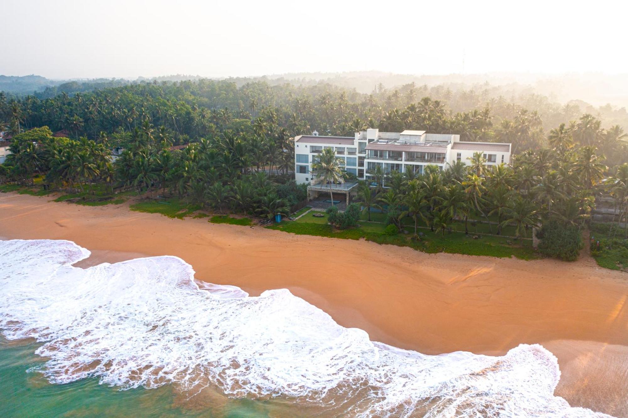 The Rockwall Boutique Hotel Bentota Esterno foto